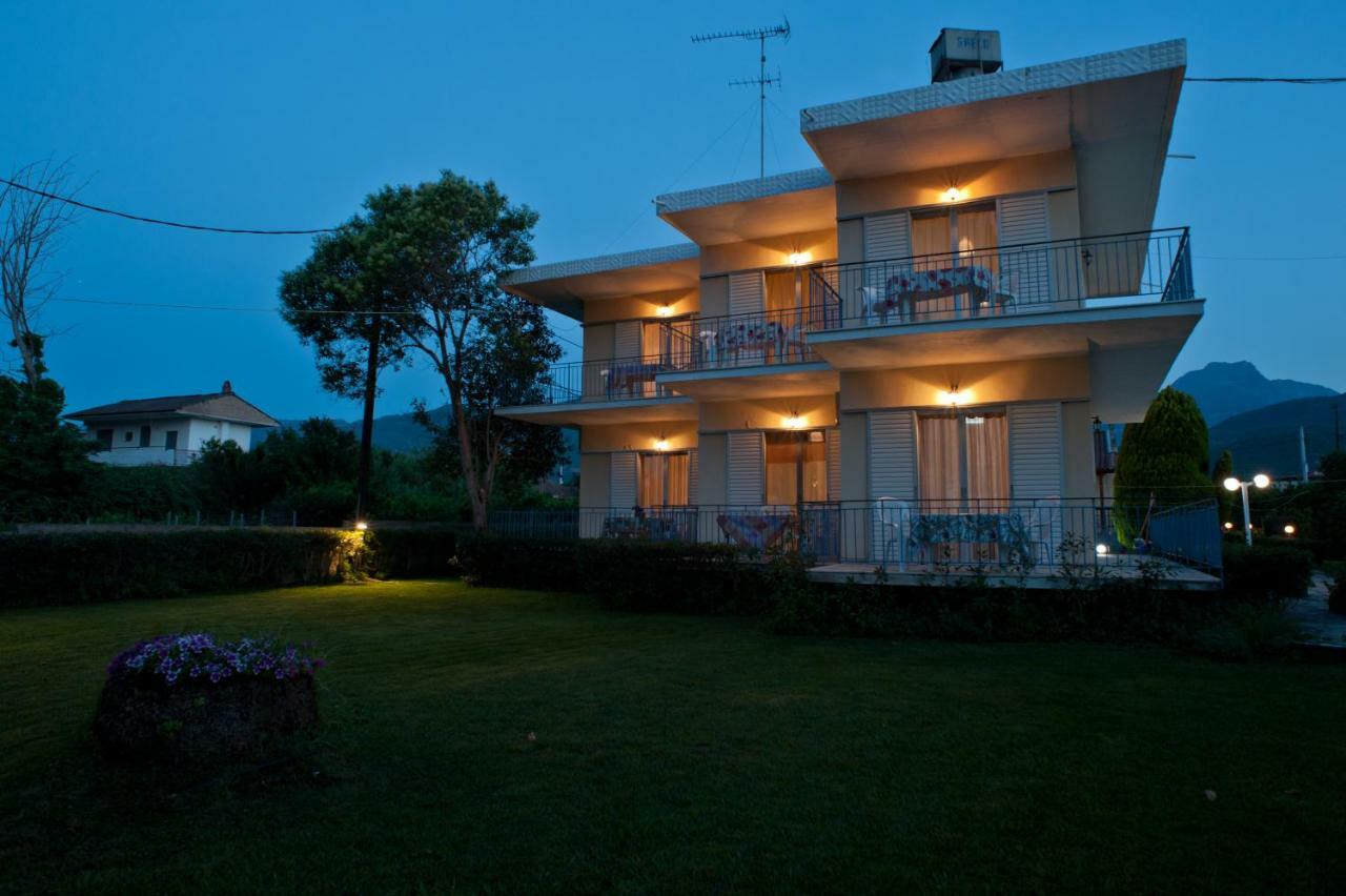 Skourtis Apartments Елеонас Екстериор снимка