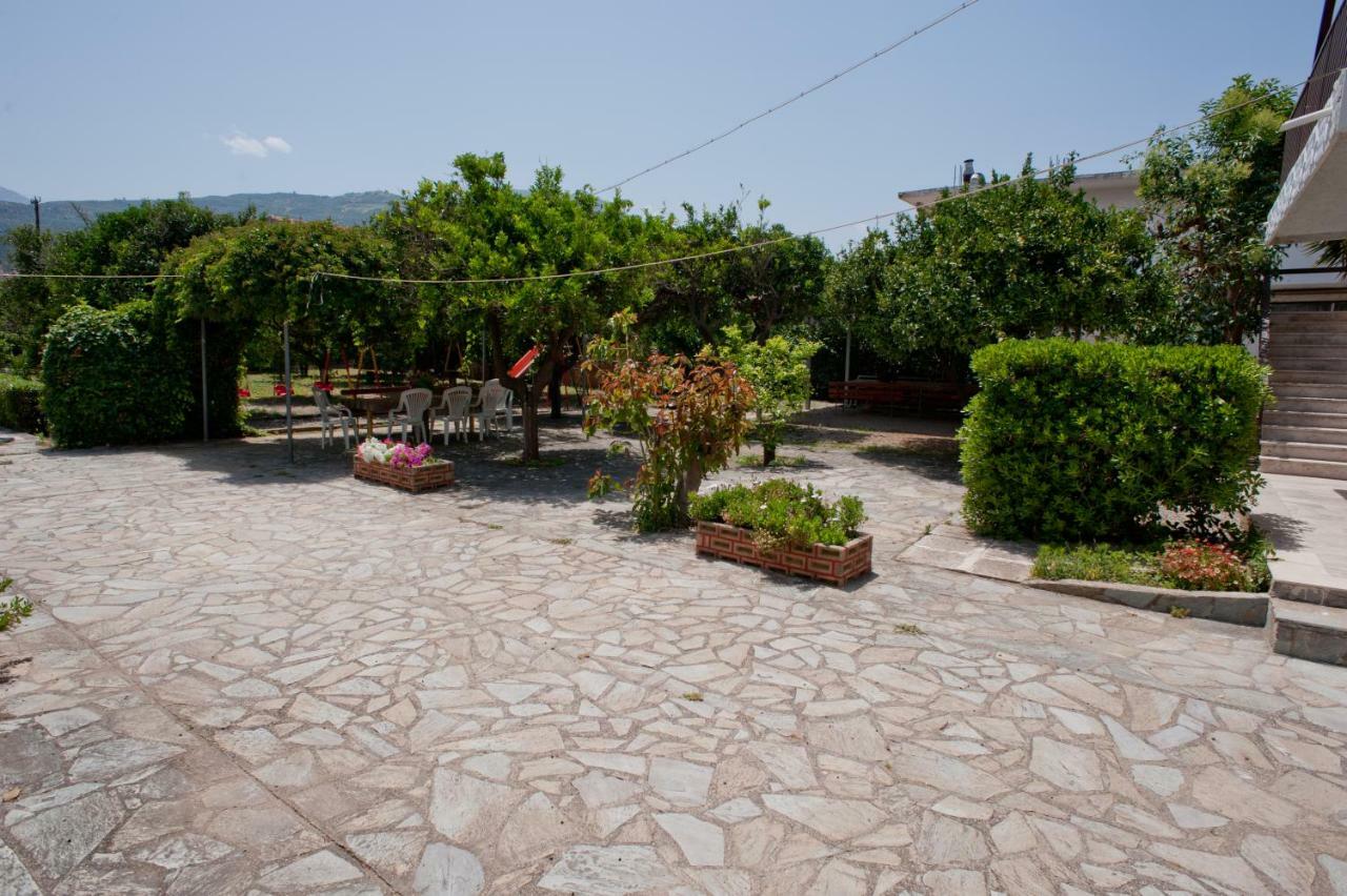 Skourtis Apartments Елеонас Екстериор снимка