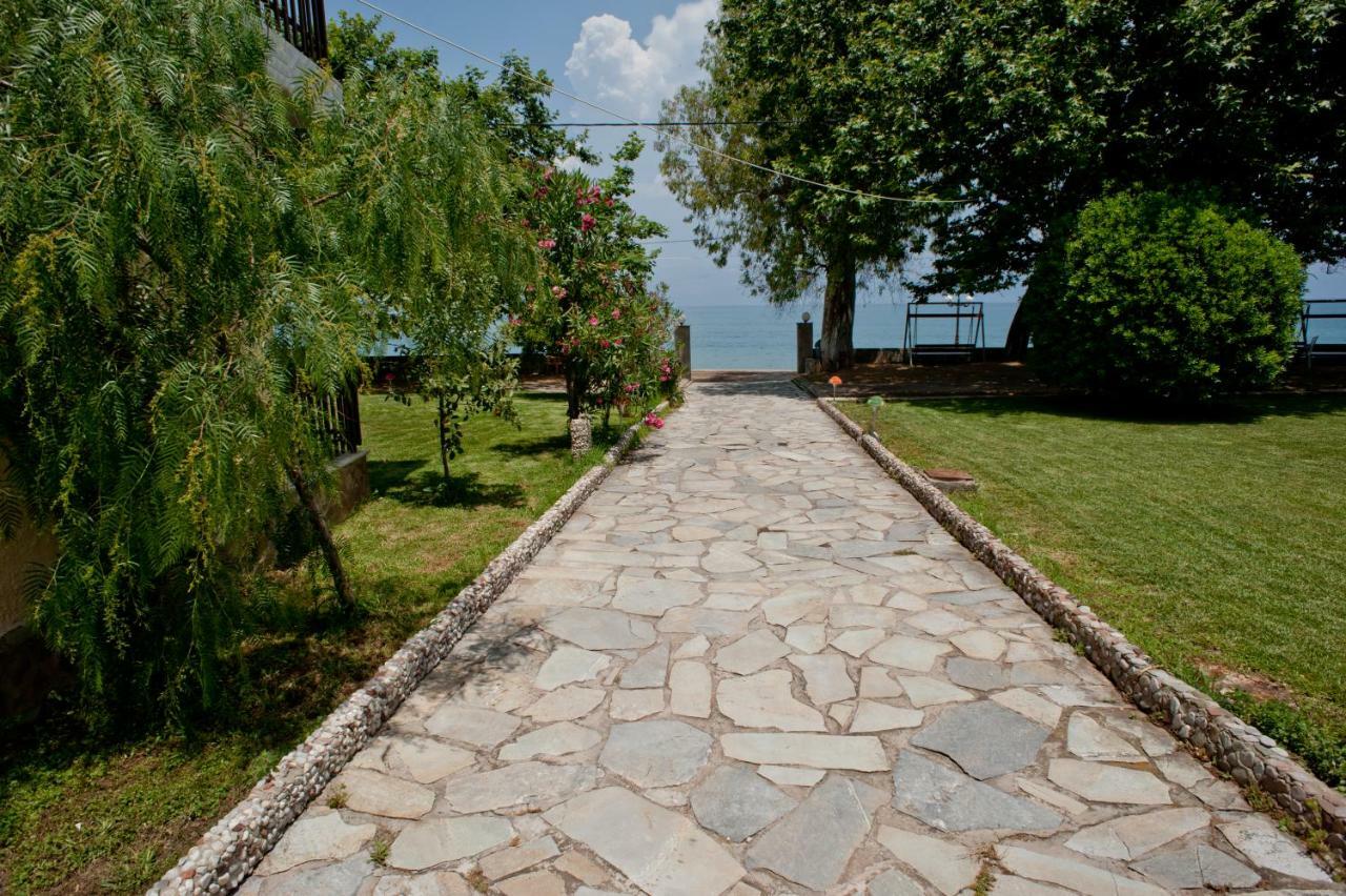 Skourtis Apartments Елеонас Екстериор снимка