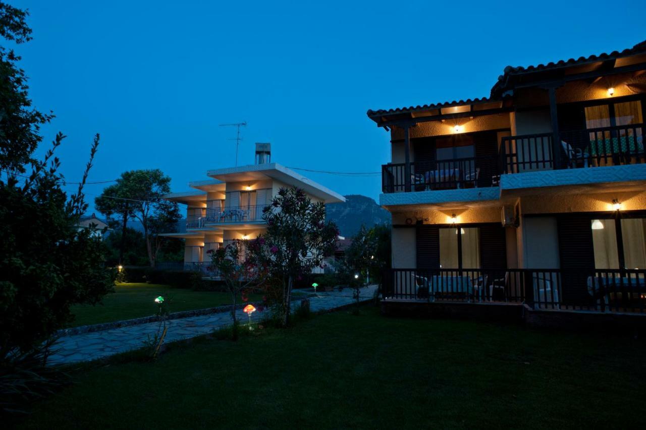 Skourtis Apartments Елеонас Екстериор снимка